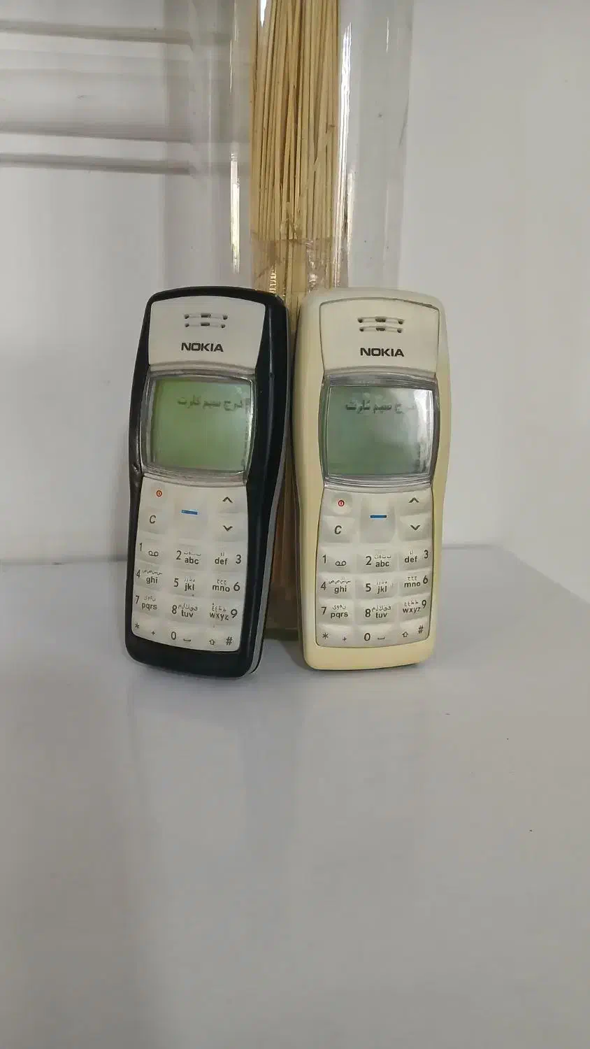 گوشی نوکیا۱۲۸۰و۱۱۰۰فنلاند اصل ۱۱۰۰هندی|موبایل|ساری, |دیوار