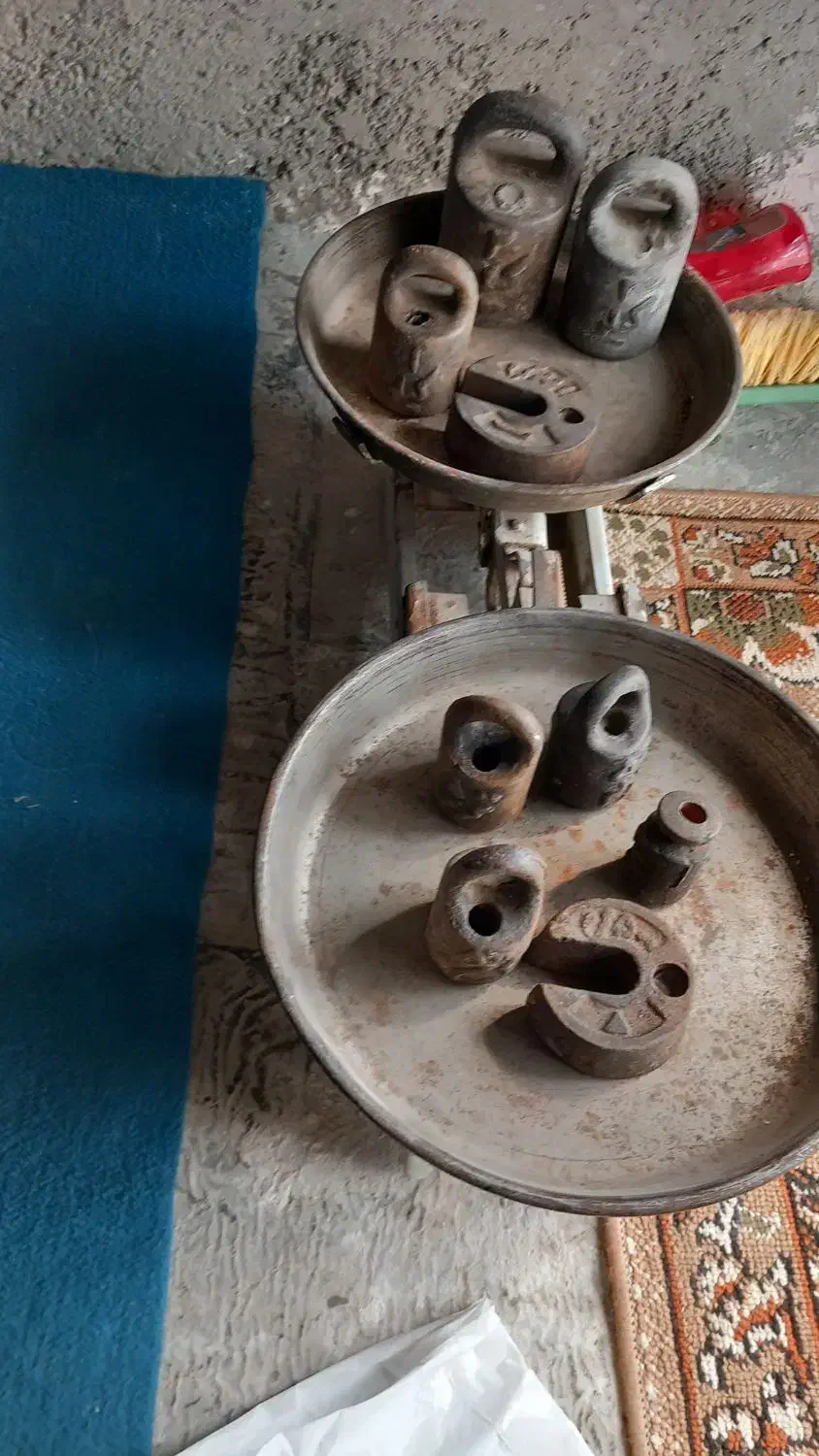 ترازو ۱۵ کیلویی با۱۲کیلو سنگ|فروشگاه و مغازه|اقبالیه, |دیوار