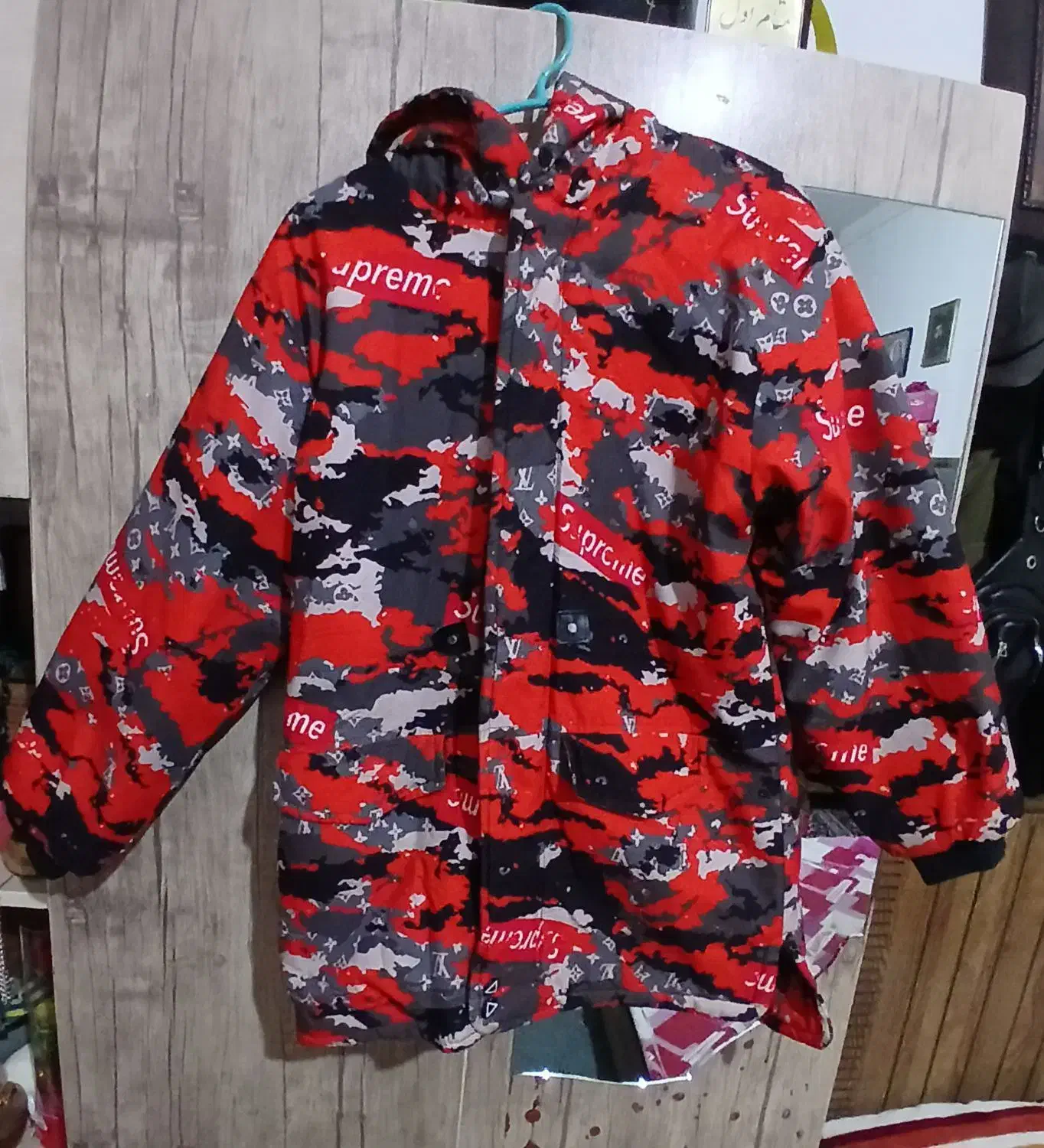 تعدادی لباس به فروش می‌رسد|لباس|کرمانشاه, |دیوار