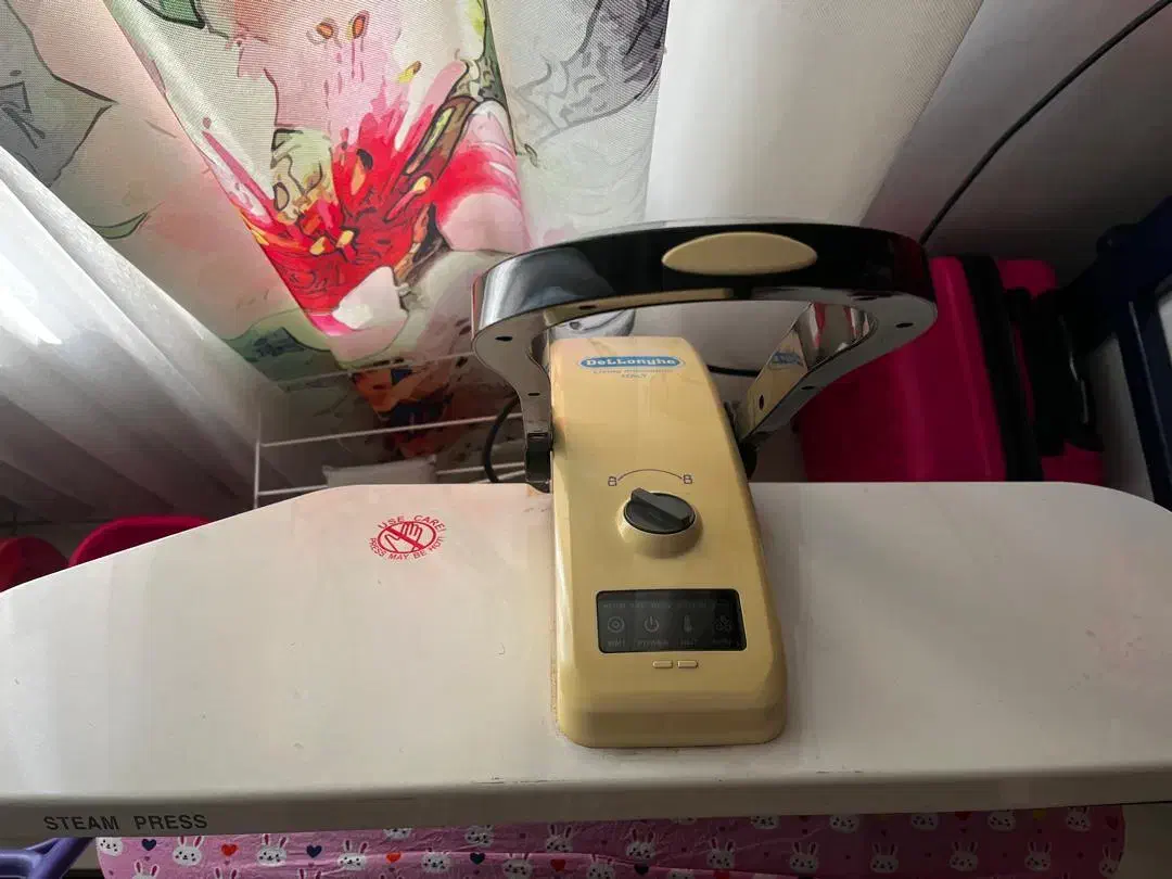 اتو پرسی دلونگی سفید|اتو و لوازم اتو|تنکابن, |دیوار