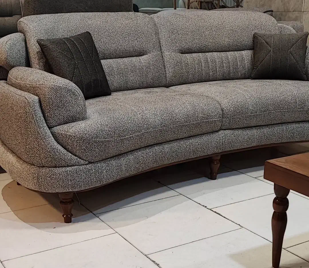 مبل چستر سالم زیر قیمت بازار|مبلمان خانگی و میز عسلی|آران و بیدگل, |دیوار