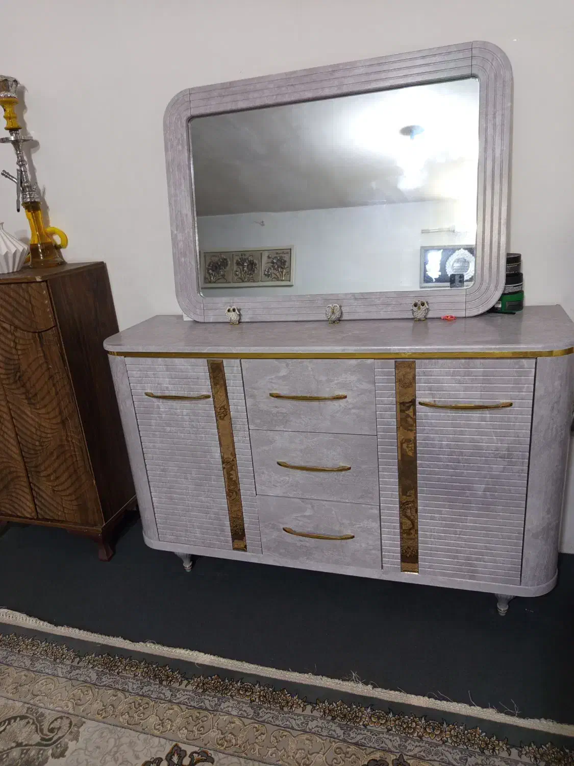 ست میز تلویزیون و آیینه کنسول سالم نو|میز تلویزیون|باقرشهر, |دیوار