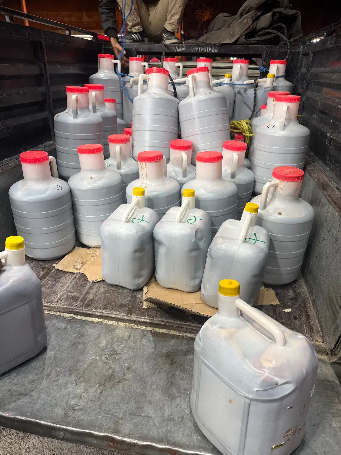 شیره خرما|خوردنی و آشامیدنی|اصفهان, سرشبادران|دیوار