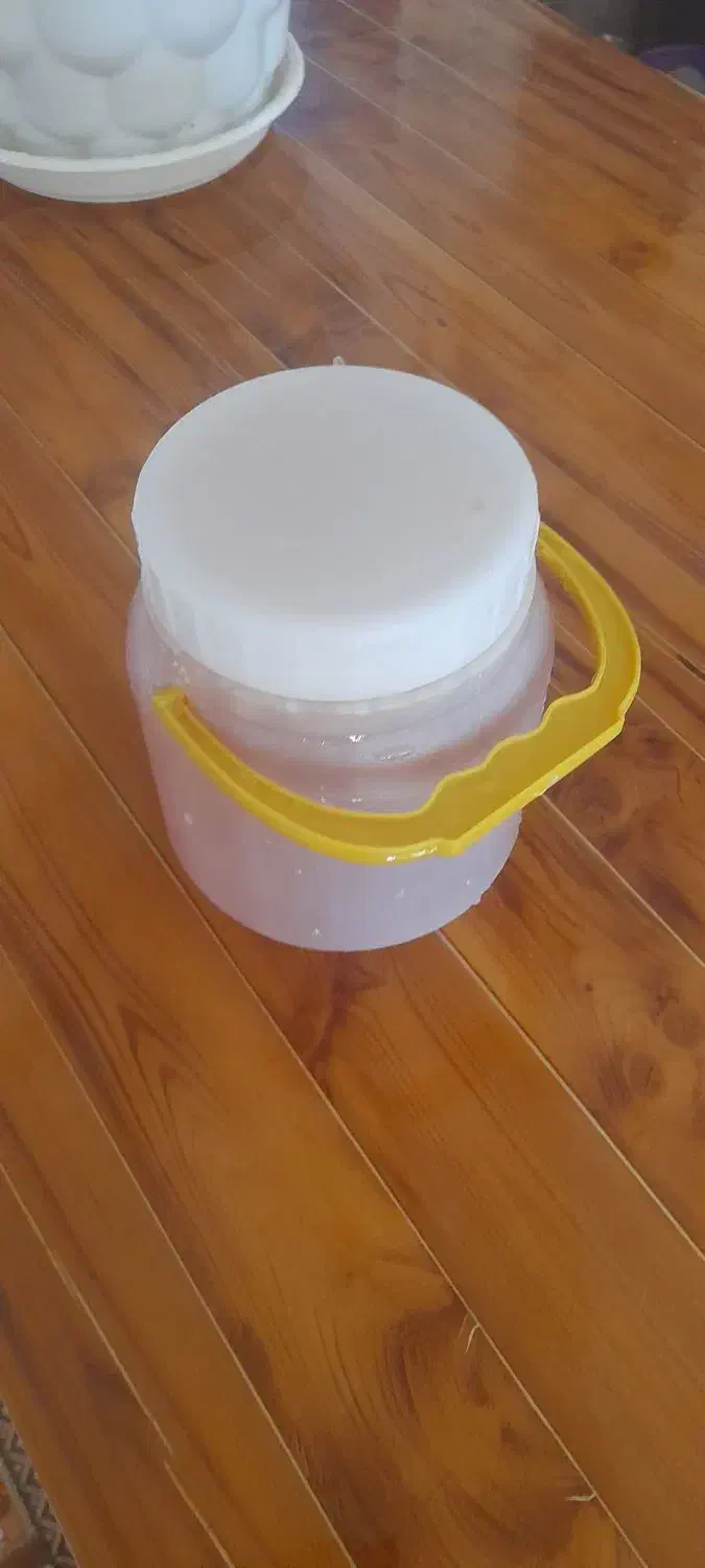 عسل موم دار|خوردنی و آشامیدنی|سبزوار, شهرک صنعتی خاوران|دیوار