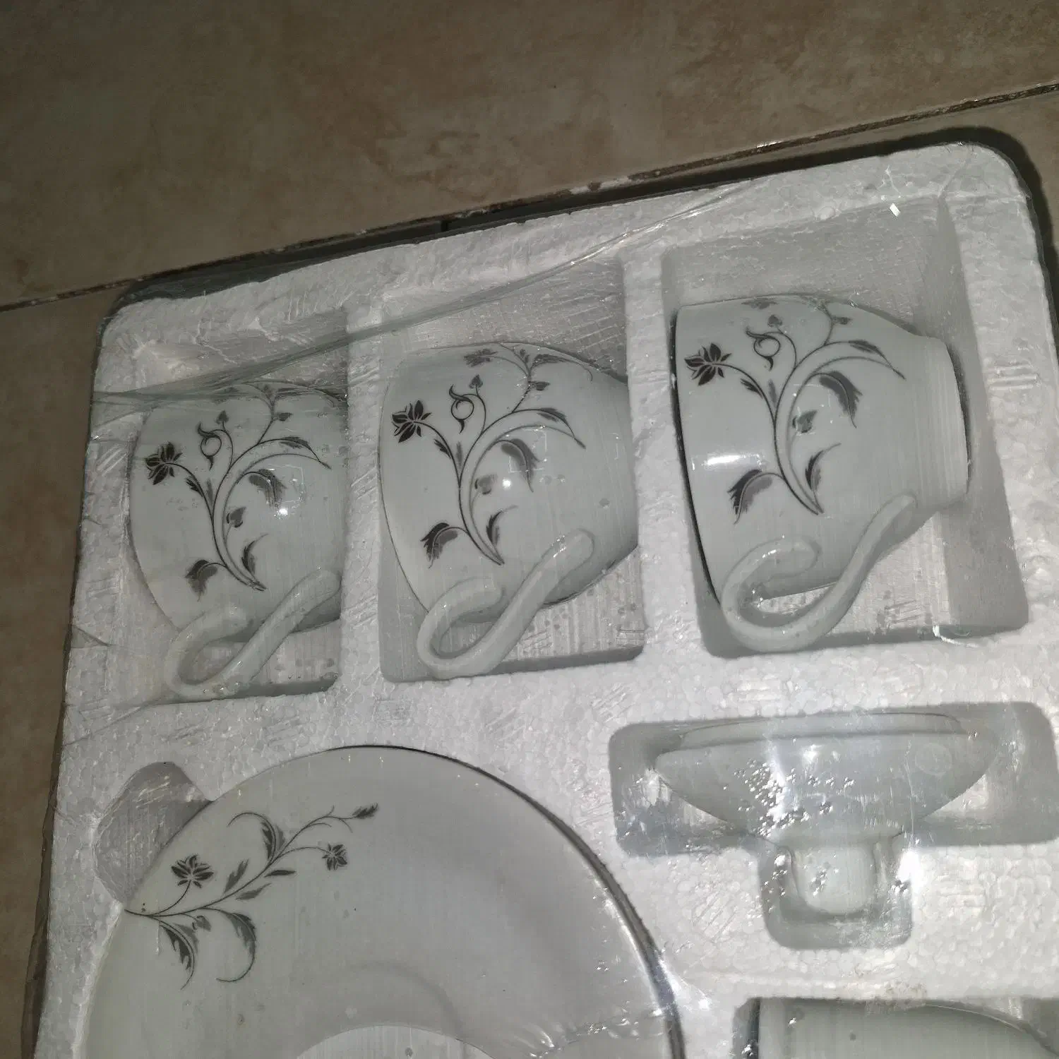 ست فنجون نلبکی و قندان|ظروف سرو و پذیرایی|رشت, کوی مهر|دیوار