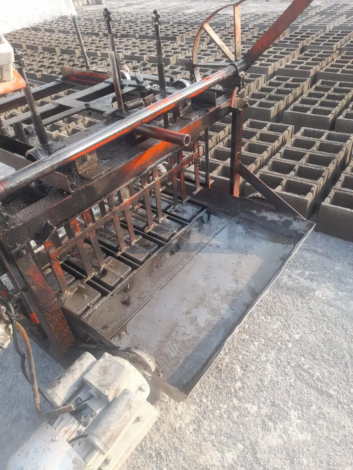 دستگاه بلوک زنی ۵ قالبه|ماشینآلات صنعتی|دوگنبدان, |دیوار