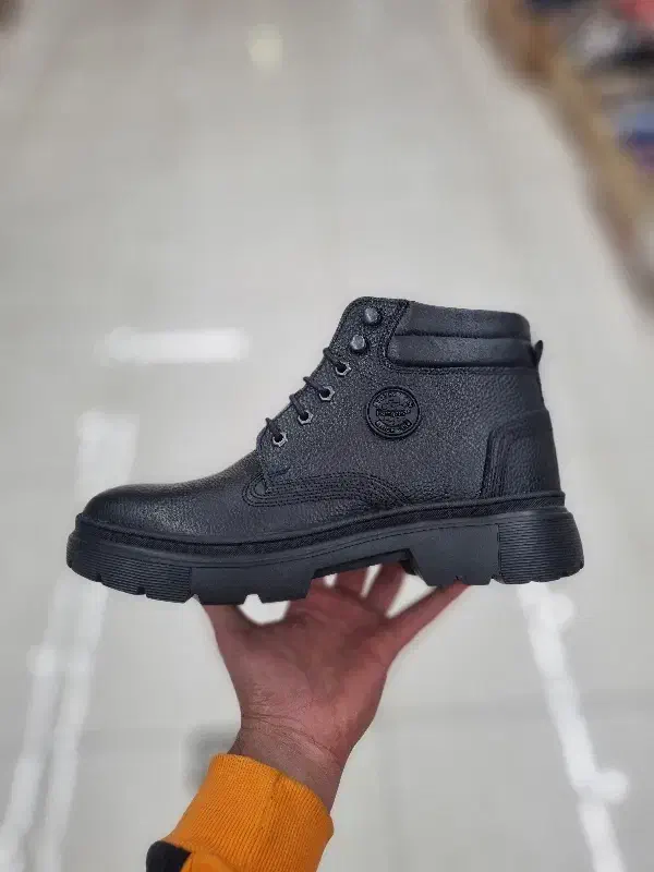 نیم بوت تمام چرم همگام سایز ۴۵|کیف، کفش، کمربند|اصفهان, لاله|دیوار