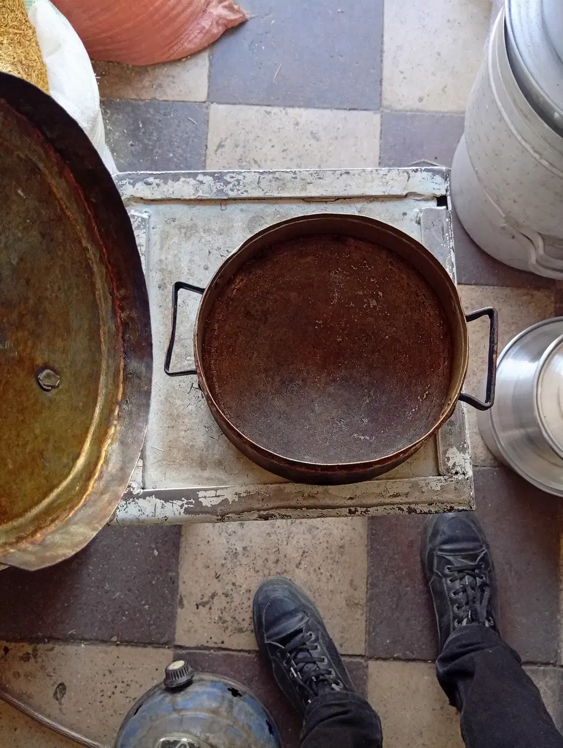 قلفت مسی قدیمی|کلکسیون اشیاء عتیقه|تربت جام, کلالی|دیوار