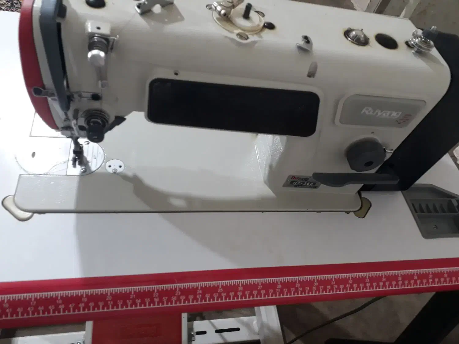 چرخ فول رویانگ|چرخ خیاطی و ریسندگی|بروجرد, |دیوار