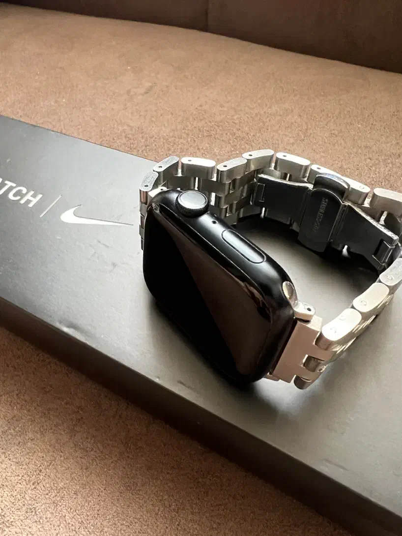 اپل واچ سری ۷ نایکی ۴۵|لوازم جانبی موبایل و تبلت|مشهد, آبکوه|دیوار