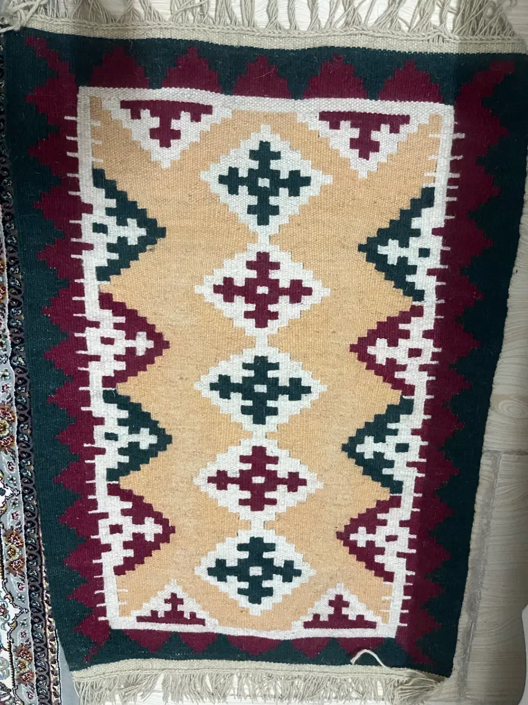 گلیم دست باف|گلیم، جاجیم، گبه|گرمسار, |دیوار