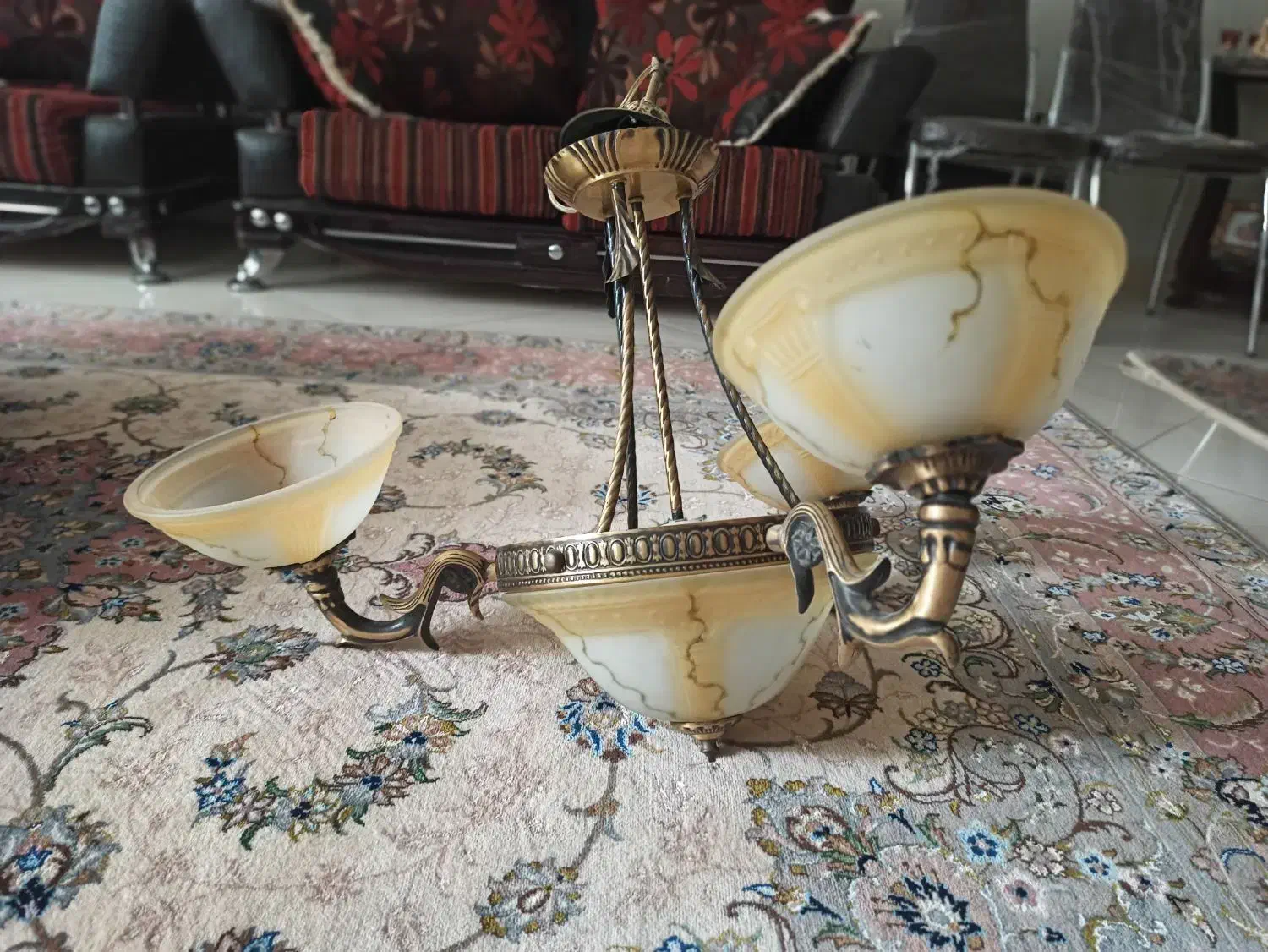 یک عدد لوستر آنتیک|لوستر و چراغ آویز|اراک, |دیوار