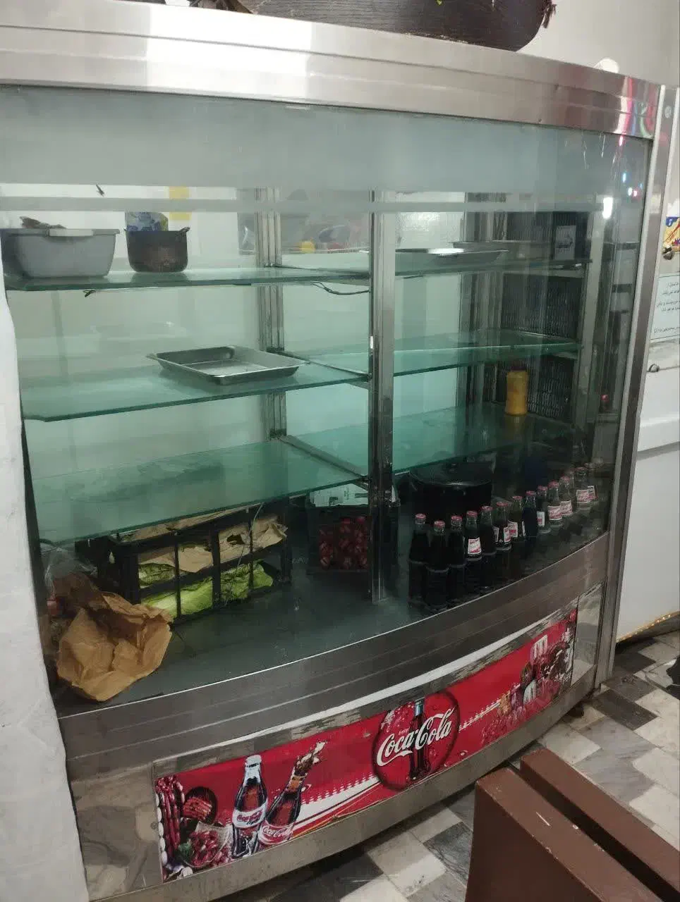 فروش فوری تجهیزات ساندویچی|کافیشاپ و رستوران|قم, دروازه چوبی|دیوار