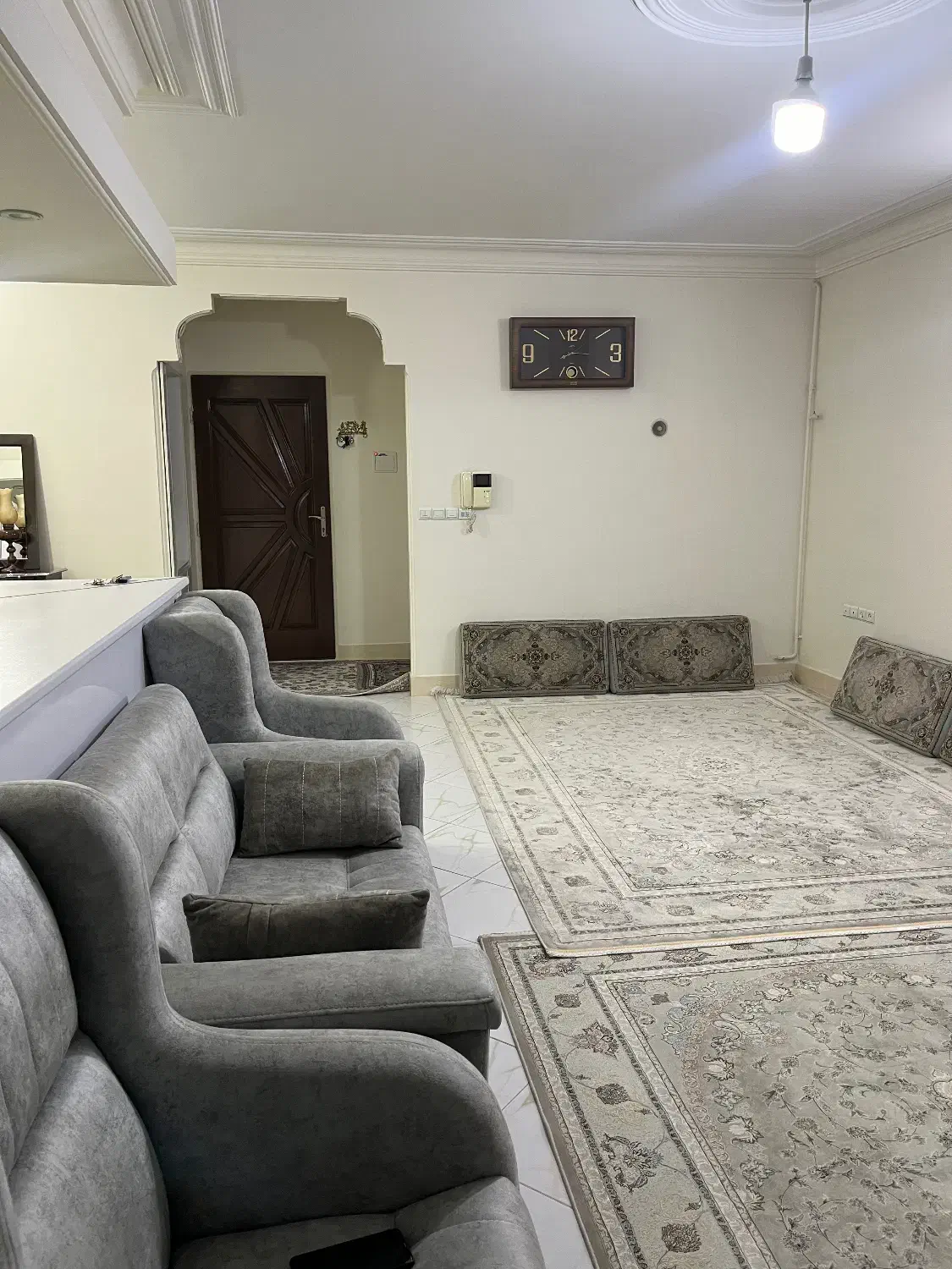 یک واحد آپارتمان داخل شهر (خیابان پاسداران)|فروش آپارتمان|ساوه, |دیوار