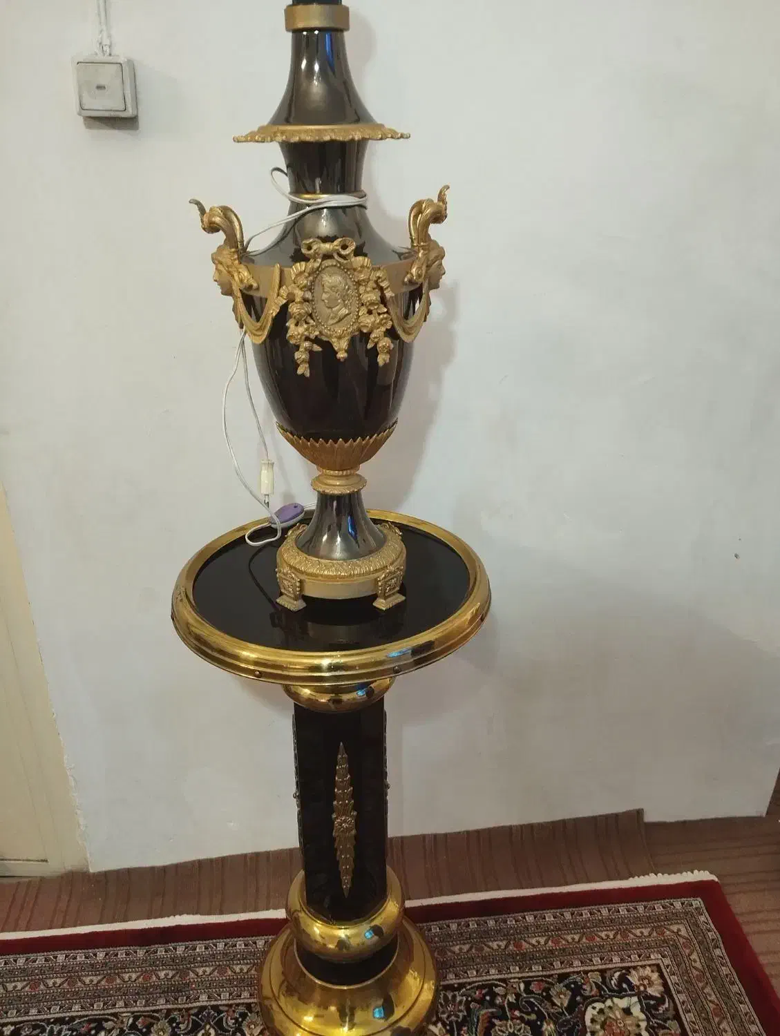 آباژور برنزی همراه با پایه طرح فرانسه|چراغ خواب و آباژور|تهران, سلسبیل شمالی|دیوار