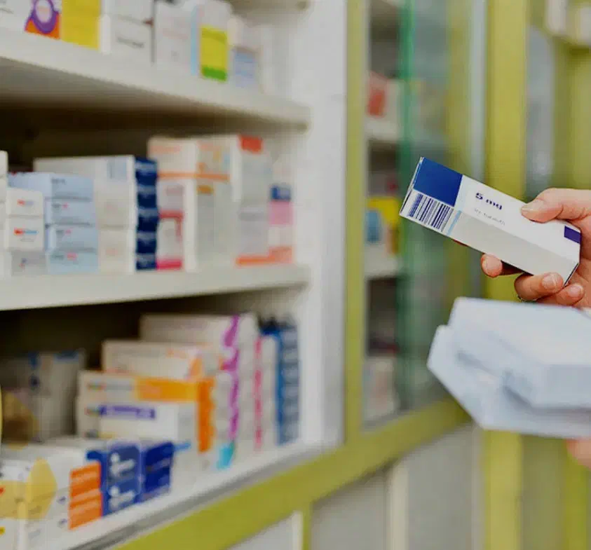 استخدام کار اموز و نسخه پیچ شیفت شب|استخدام درمانی، زیبایی، بهداشتی|کرج, کیانمهر|دیوار