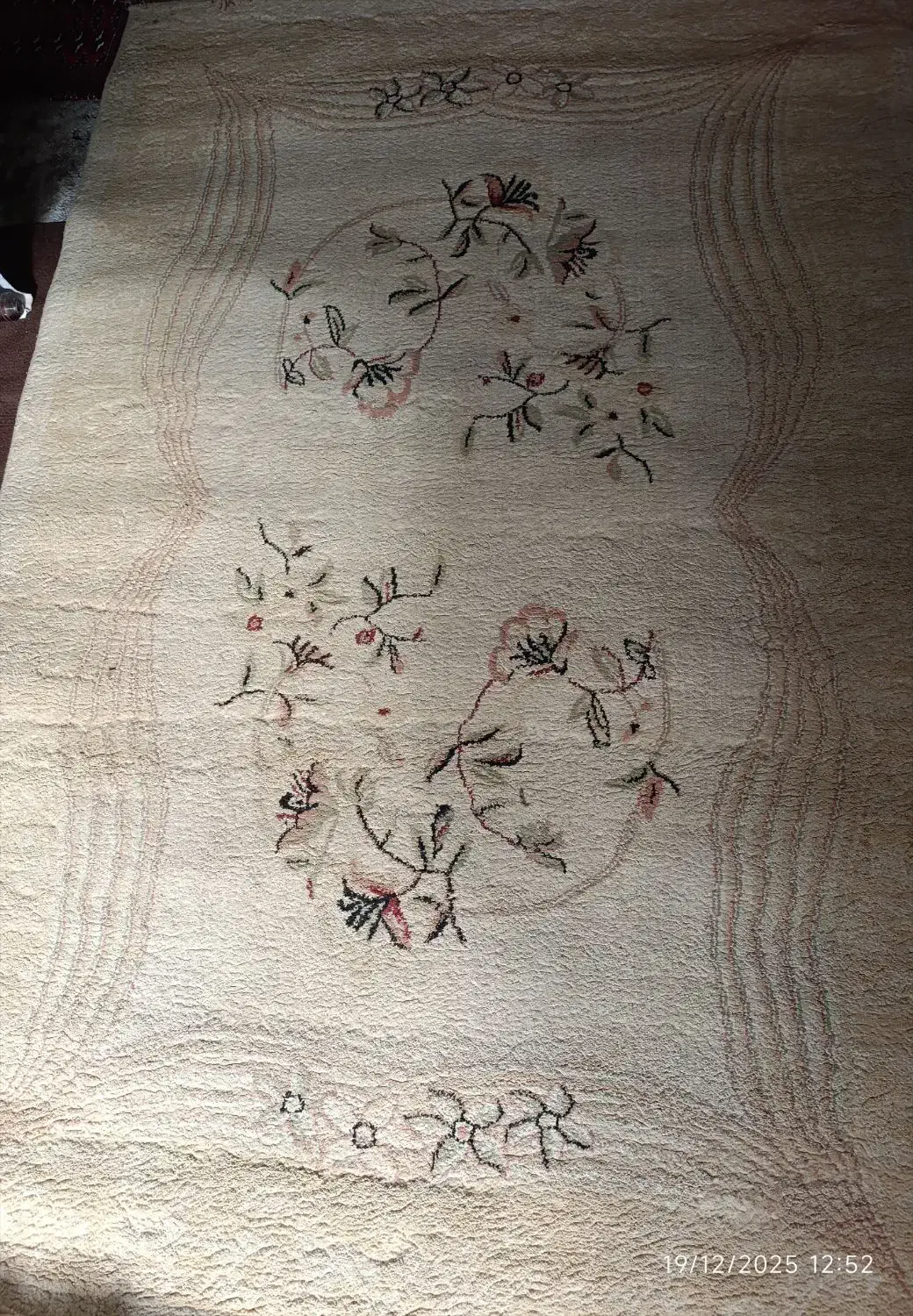 یک تخته فرش مخصوص باغ و کافه الاچیق|فرش|رودسر, |دیوار