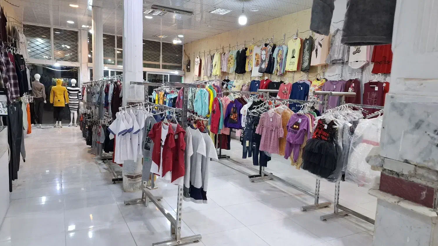 واگذاری تابلو وکلیه تجهیزات پوشاک|فروشگاه و مغازه|زابل, |دیوار