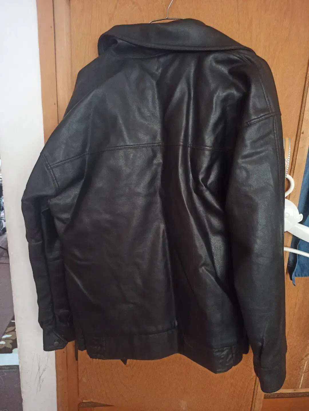 کاپشن چرم اصلی|لباس|مشهد, رسالت|دیوار