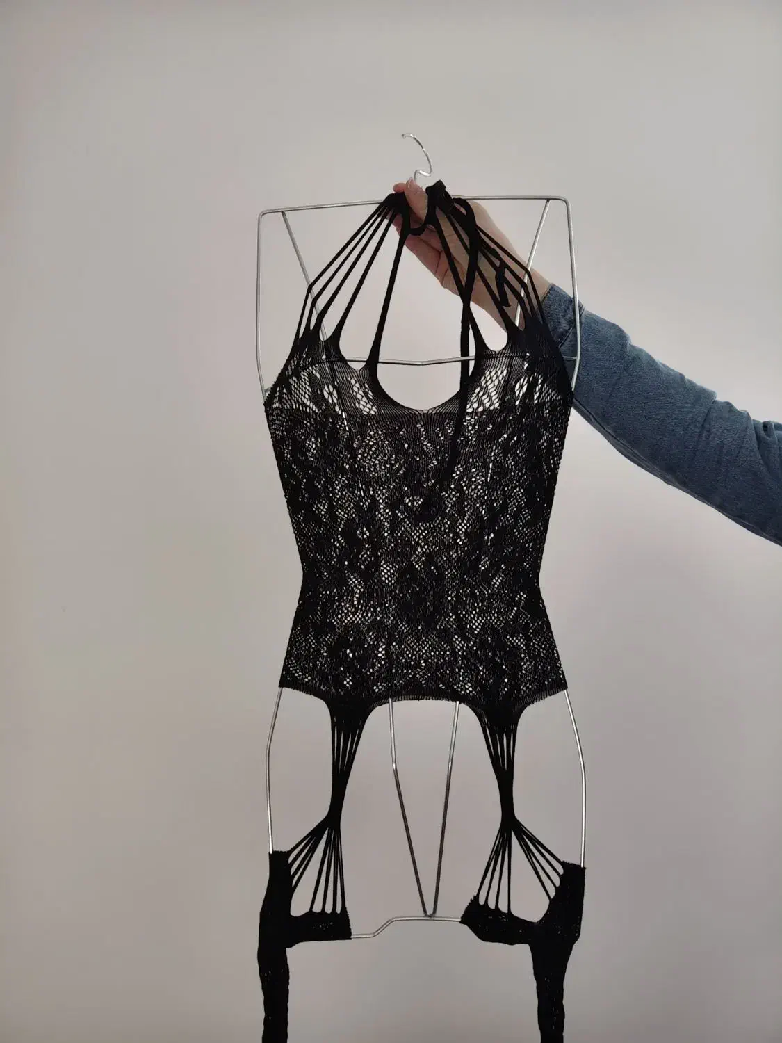 بادی اقتصادی|لباس|قم, شهر قائم|دیوار