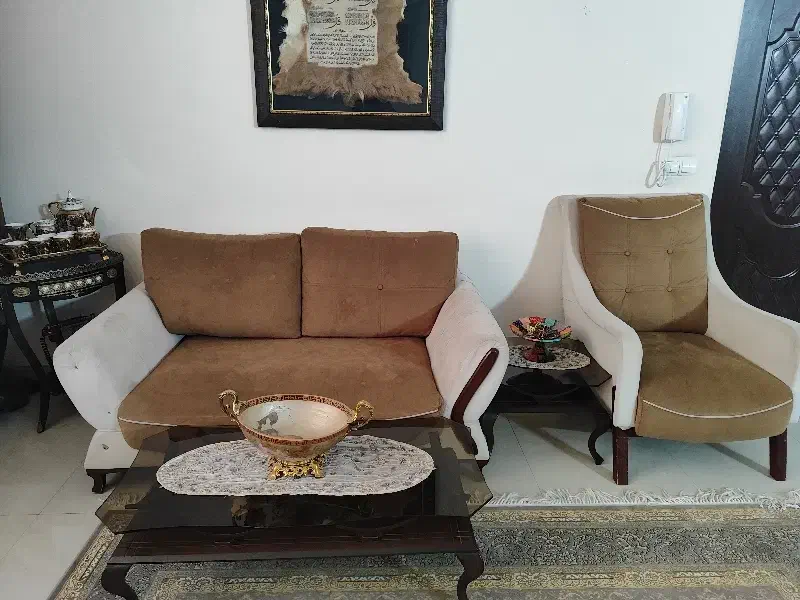 مبل راحتی|مبلمان خانگی و میز عسلی|گلبهار, شهر جدید گلبهار|دیوار