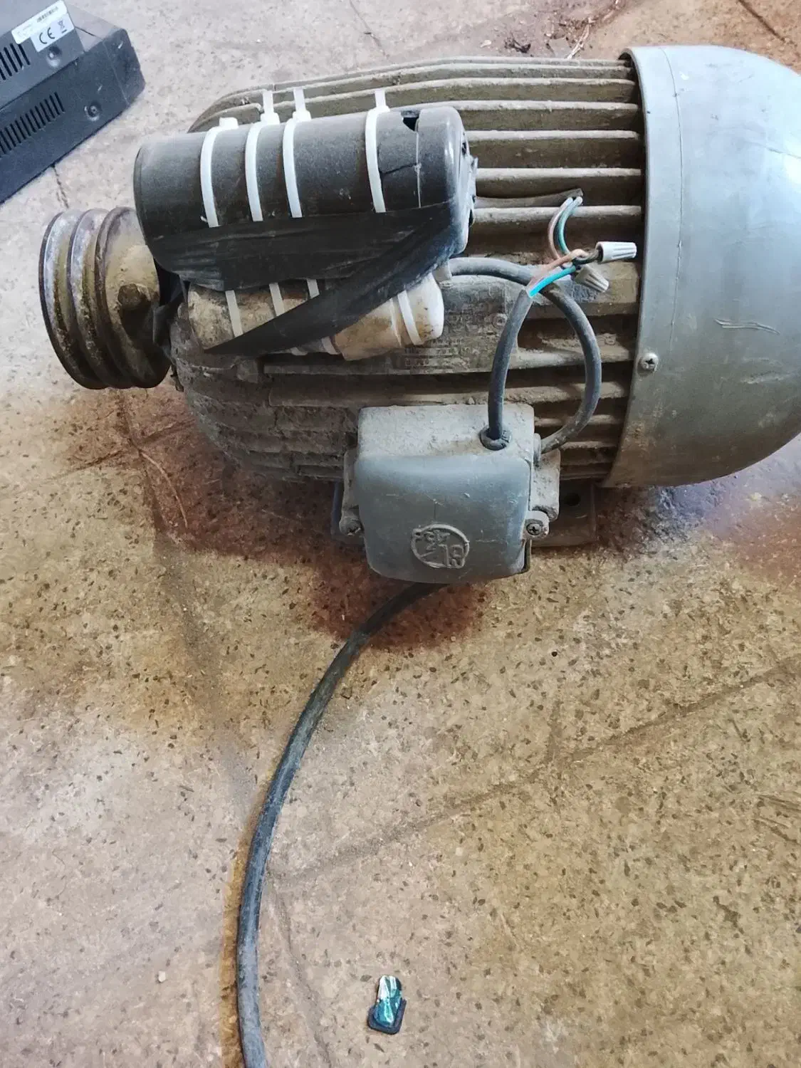 دینام بالابر|ماشین‌آلات صنعتی|رباط‌کریم, الارد|دیوار