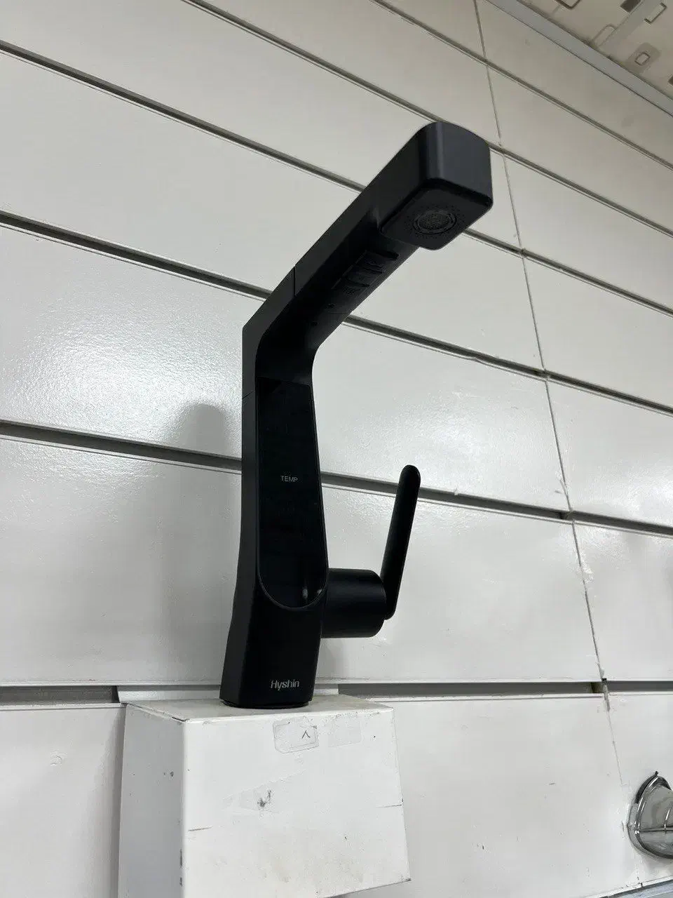 شیر آب هوشمند با قابلیت کنترل دما|لوازم سرویس بهداشتی|کرج, دهقان ویلا|دیوار