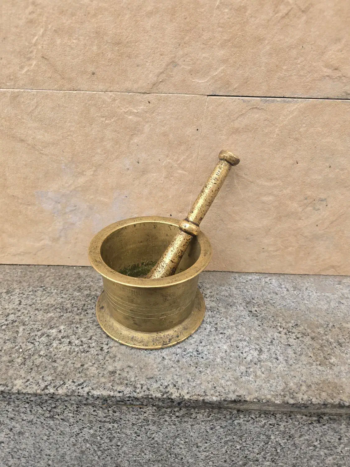 هاونگ قدیمی|کلکسیون اشیاء عتیقه|ارومیه, |دیوار