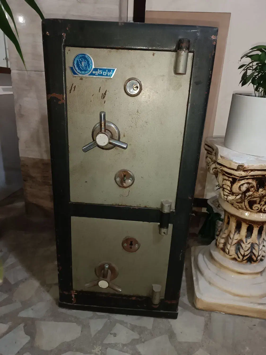 گاو صندوق دو طبقه زیر قیمت|دفتر کار|رشت, جهاد|دیوار