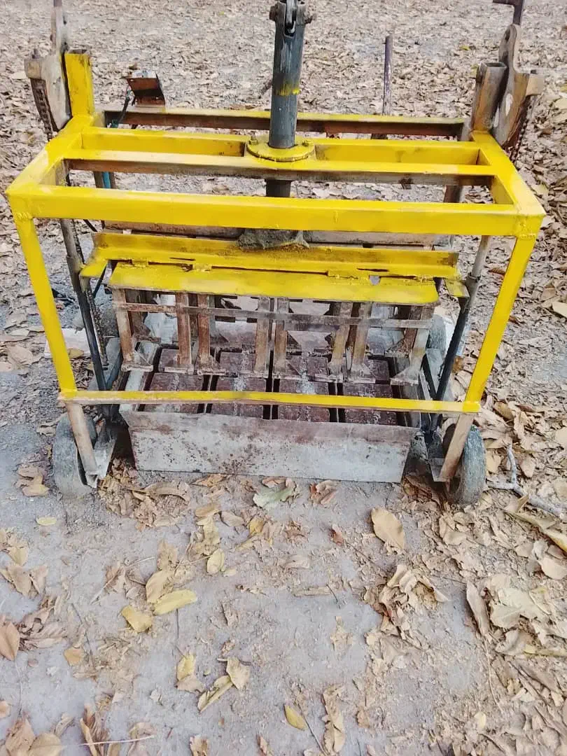 بلوک زن چهار قالبه ته پر|ماشین‌آلات صنعتی|کرمانشاه, |دیوار