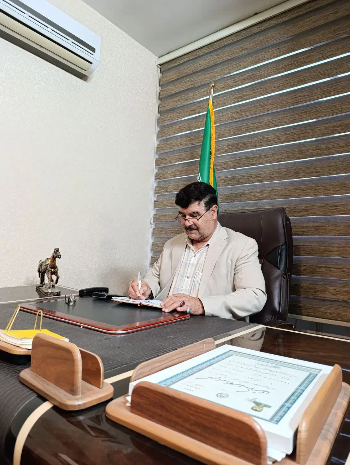 وکیل پایه یک دادگستری|خدمات مالی، حسابداری، بیمه|مشهد, کوثر|دیوار