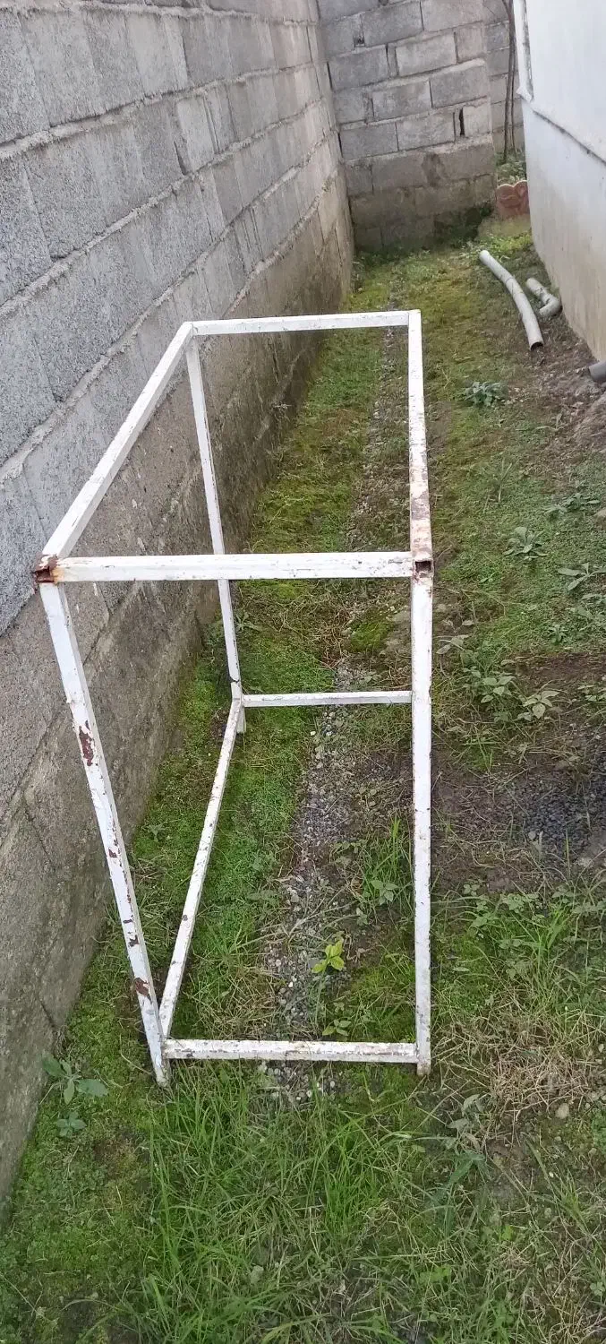 صندلی اداری و چهار چوب آهنی|مبلمان اداری|چابکسر, |دیوار