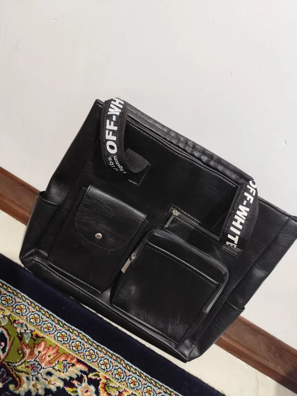 اداری|کیف، کفش، کمربند|خرم‌آباد, |دیوار