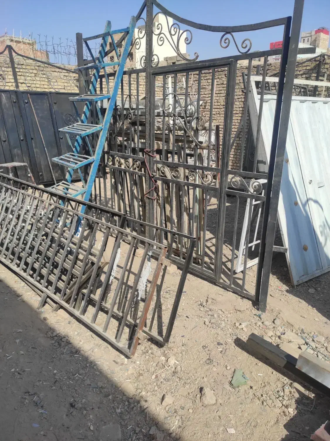 آهنگری کژال ساخت درب و پنجره نو دست دوم در اسرع|مصالح و تجهیزات ساختمان|ورامین, خیر آباد|دیوار