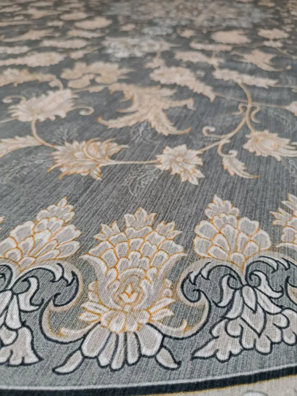 روفرشی کش‌دار جنس ترک فیکس روی فرش|روفرشی|تهران, کیانشهر|دیوار