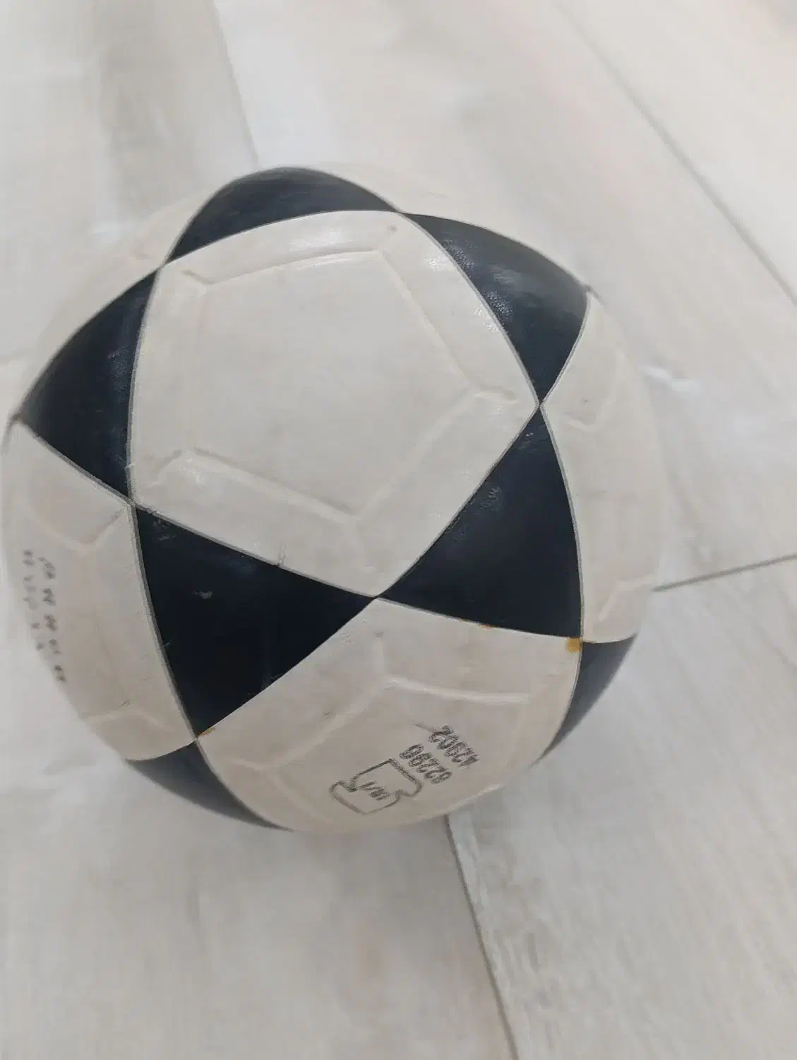 توپ فوتسال|ورزشهای توپی|ایلام, |دیوار