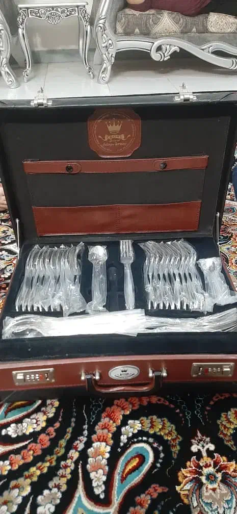 سرویس ۱۲۶پارچه کرون اصل المان|ظروف سرو و پذیرایی|شاهین‌شهر, نبوت|دیوار