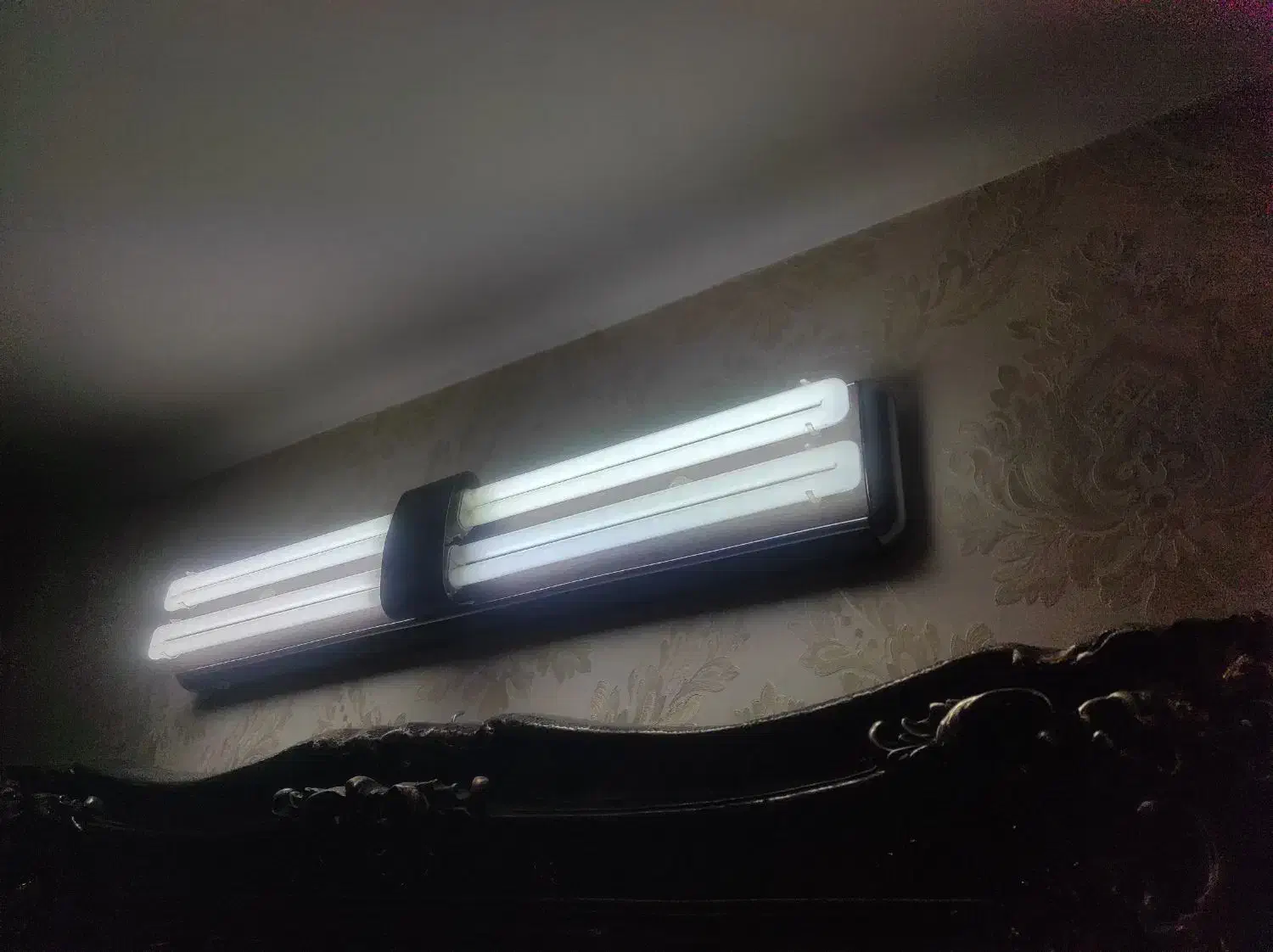 قاب مهتابی|لامپ و چراغ|قم, انسجام|دیوار