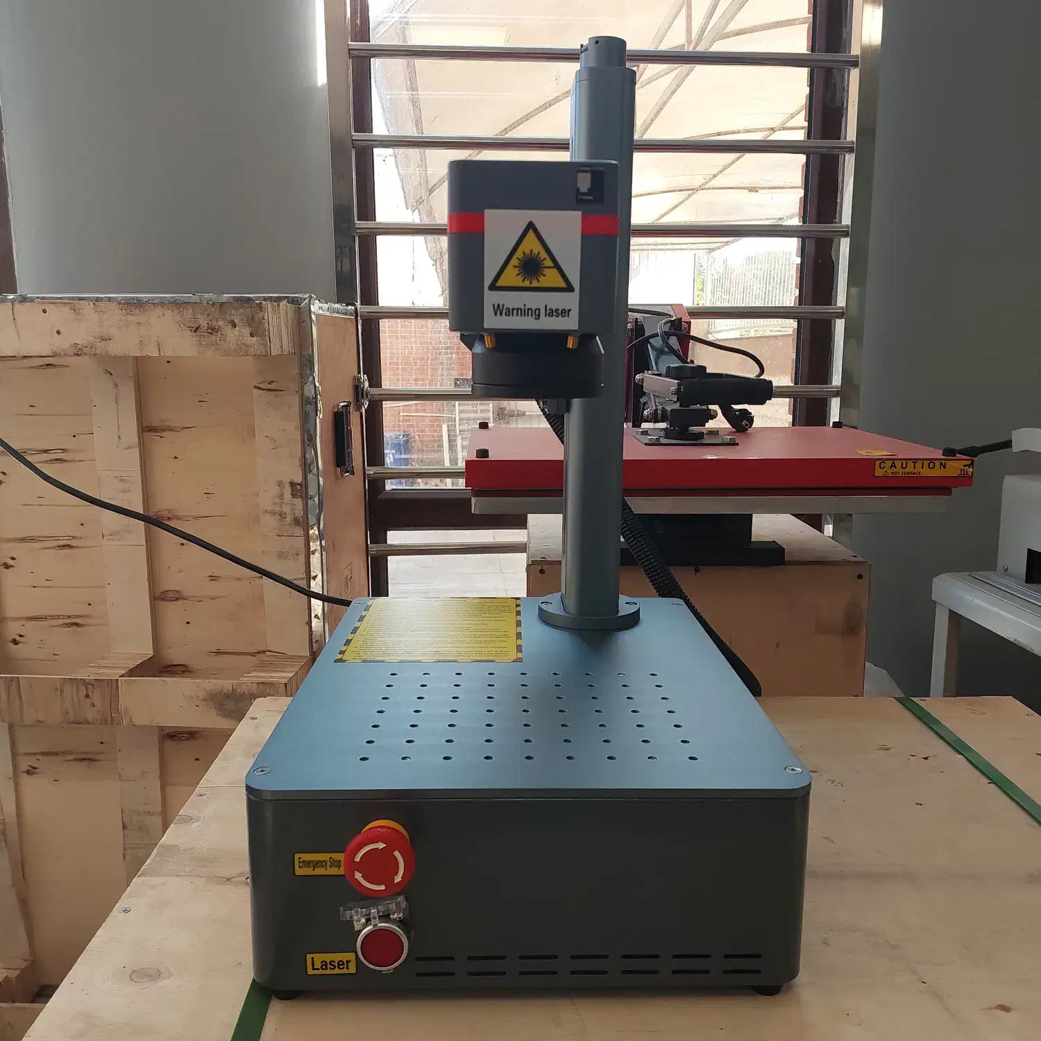 دستگاه لیزر فایبر مارکینگ حکاکی ریکاس|ماشین‌آلات صنعتی|تهران, شهرک آزمایش|دیوار