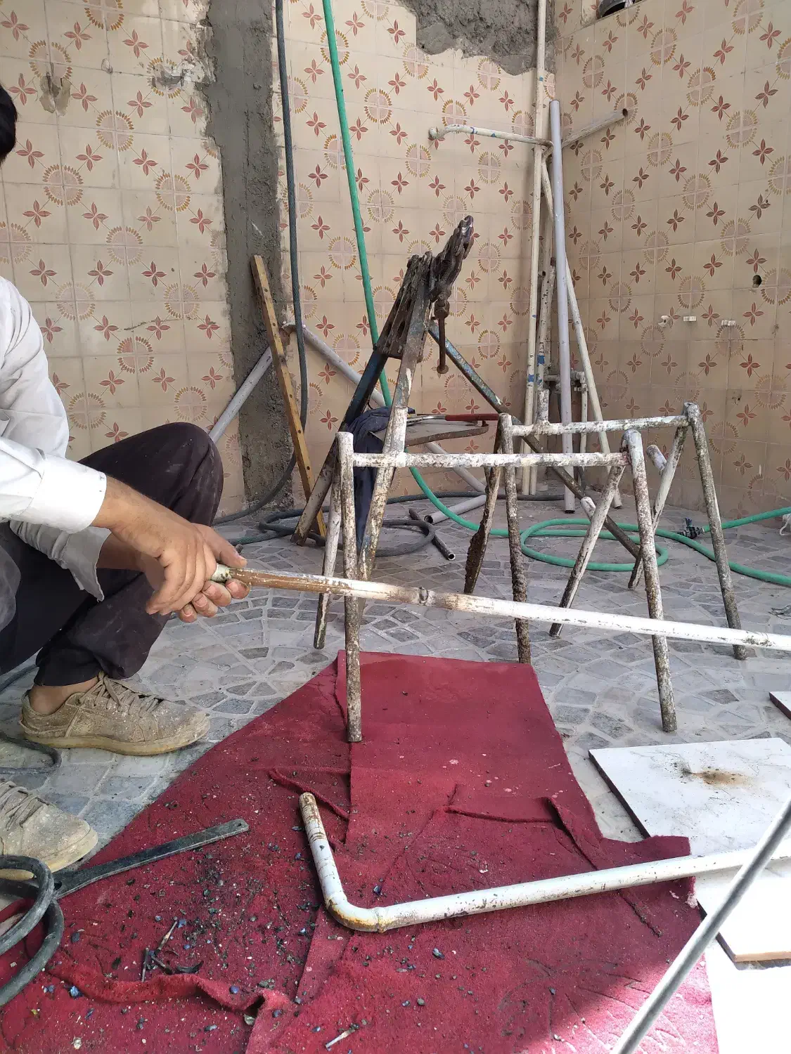 جوشکاری لوله گاز ونرده راه پله پذیرفته میشود|خدمات پیشه و مهارت|سیرجان, |دیوار