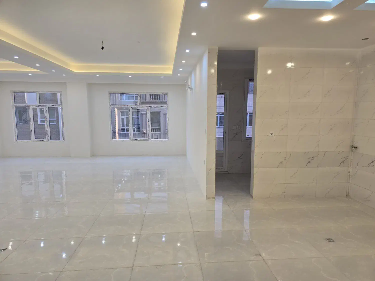 آپارتمان نوساز ۱۳۰ متری تکواحدی شهرک فجر|فروش آپارتمان|ورامین, شهرک فجر|دیوار