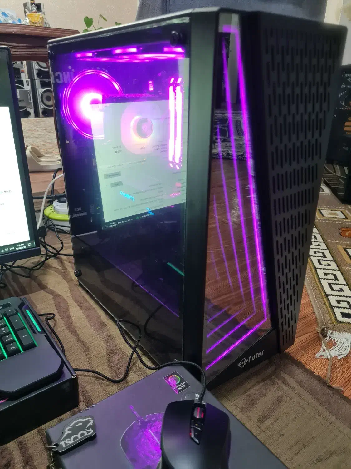 سیستم گیمینگ کامپیوتر گیمینگ|رایانه رومیزی|اندیشه, اندیشه فاز ۳|دیوار