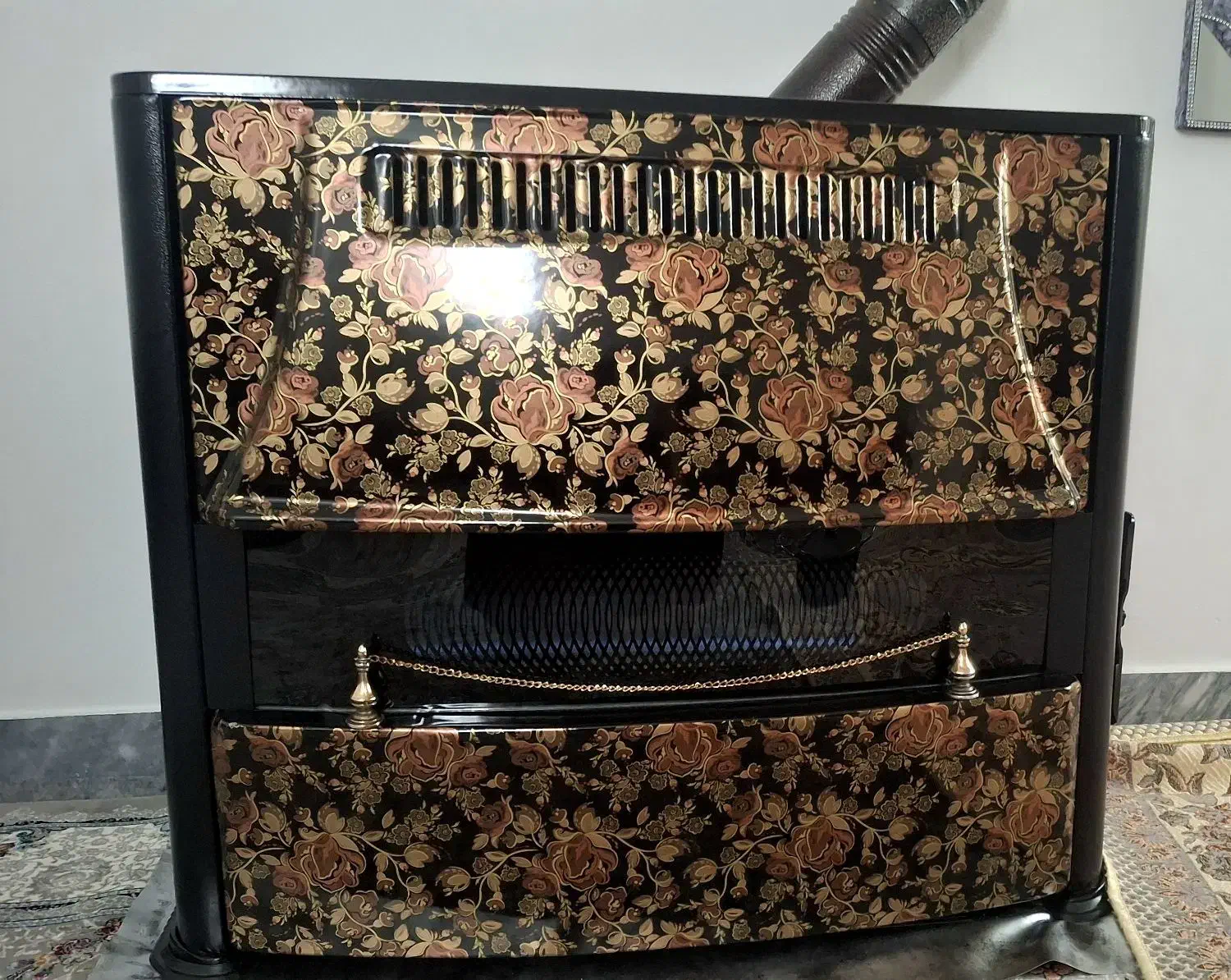 بخاری طرح شومینه تمیز بدون یک ایراد|بخاری، هیتر، شومینه|سنندج, |دیوار