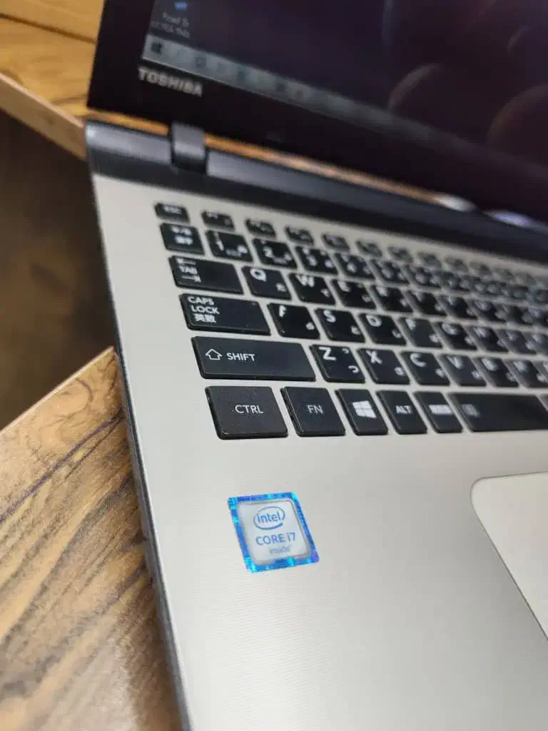 لپ تاپ ژاپنی Toshiba پردازنده core i7 هشت هسته ای|رایانه همراه|بهارستان, |دیوار