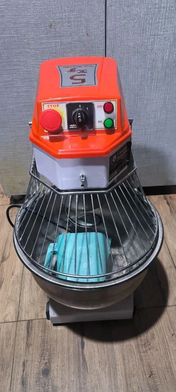 خمیر گیر ۵کیلویی|کافی‌شاپ و رستوران|سقز, |دیوار