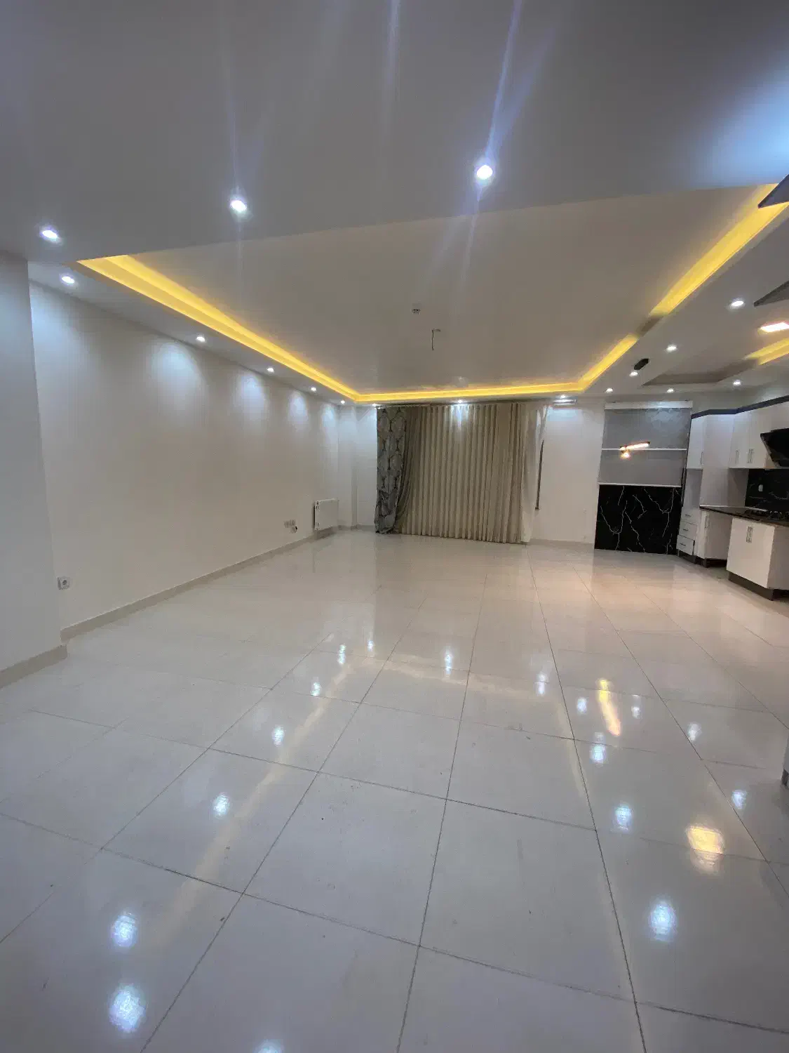 ۱۴۲ متری استقامت یک سنددار فوری|فروش آپارتمان|رشت, استقامت ۱|دیوار