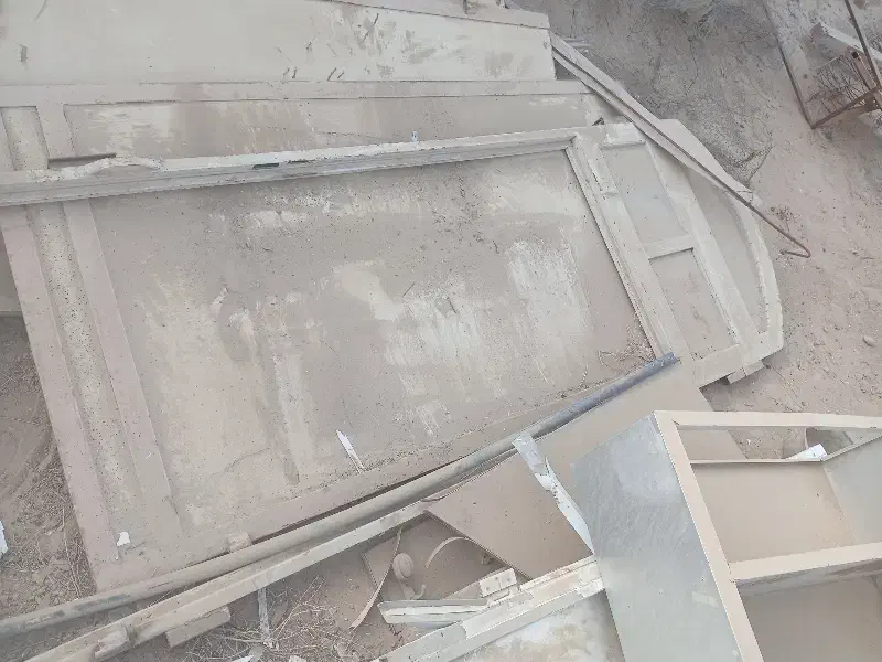 درب سه لنگه پارکینگ آهنی ویک درب آهنی یک حیاط خلوت|مصالح و تجهیزات ساختمان|بردخون, |دیوار