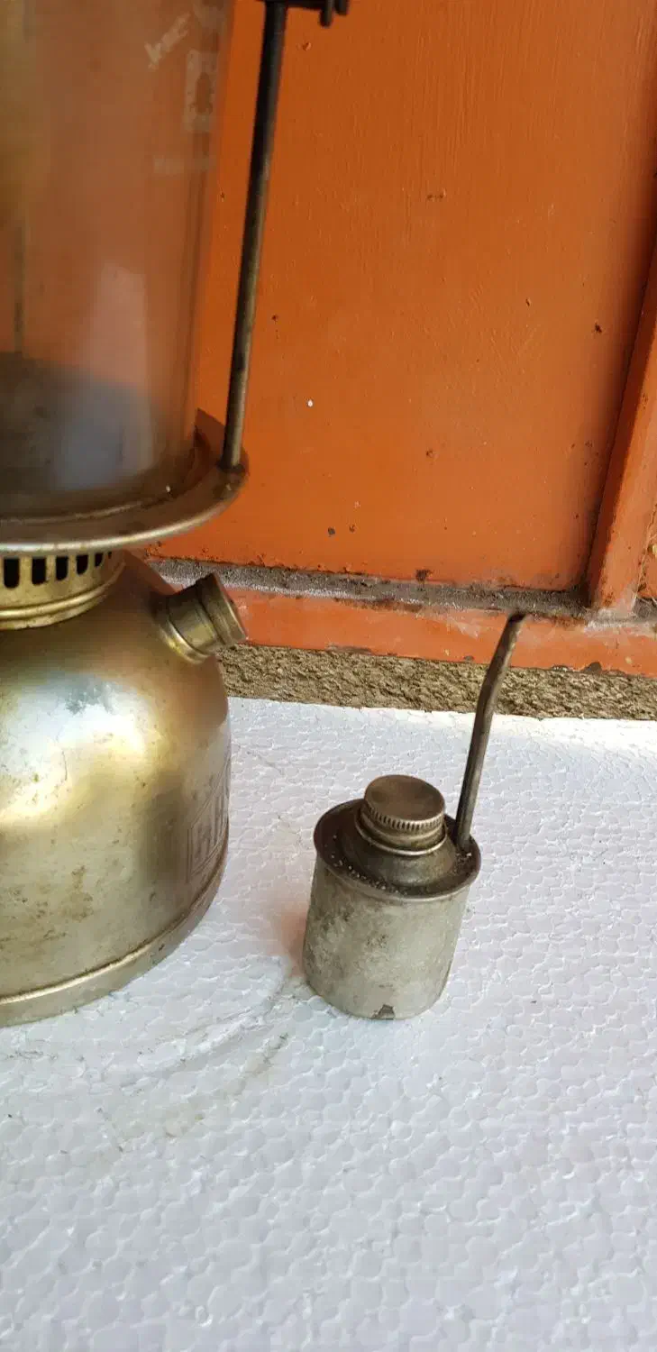 چراغ قدیمی توری هاساگ اصل نفتی|کلکسیون اشیاء عتیقه|همدان, |دیوار