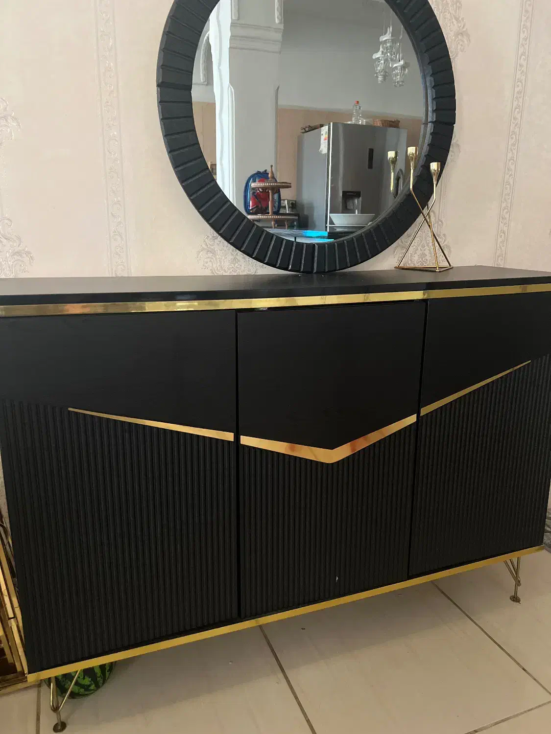 آینه و کنسول کاملا سالم|بوفه، ویترین، کنسول|لاهیجان, کوی خزر|دیوار