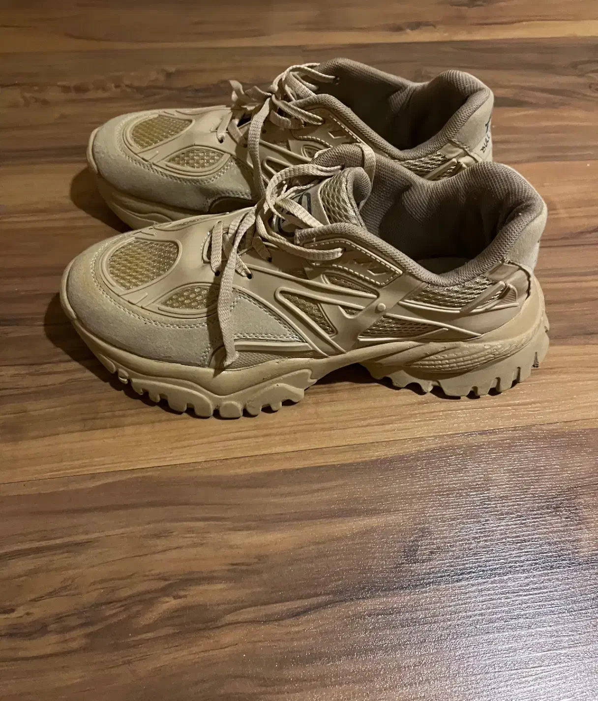 یک سری کیف کفش کتونی توضیحات مطالعه شود|کیف، کفش، کمربند|کرج, فاز ۱ مهرشهر|دیوار